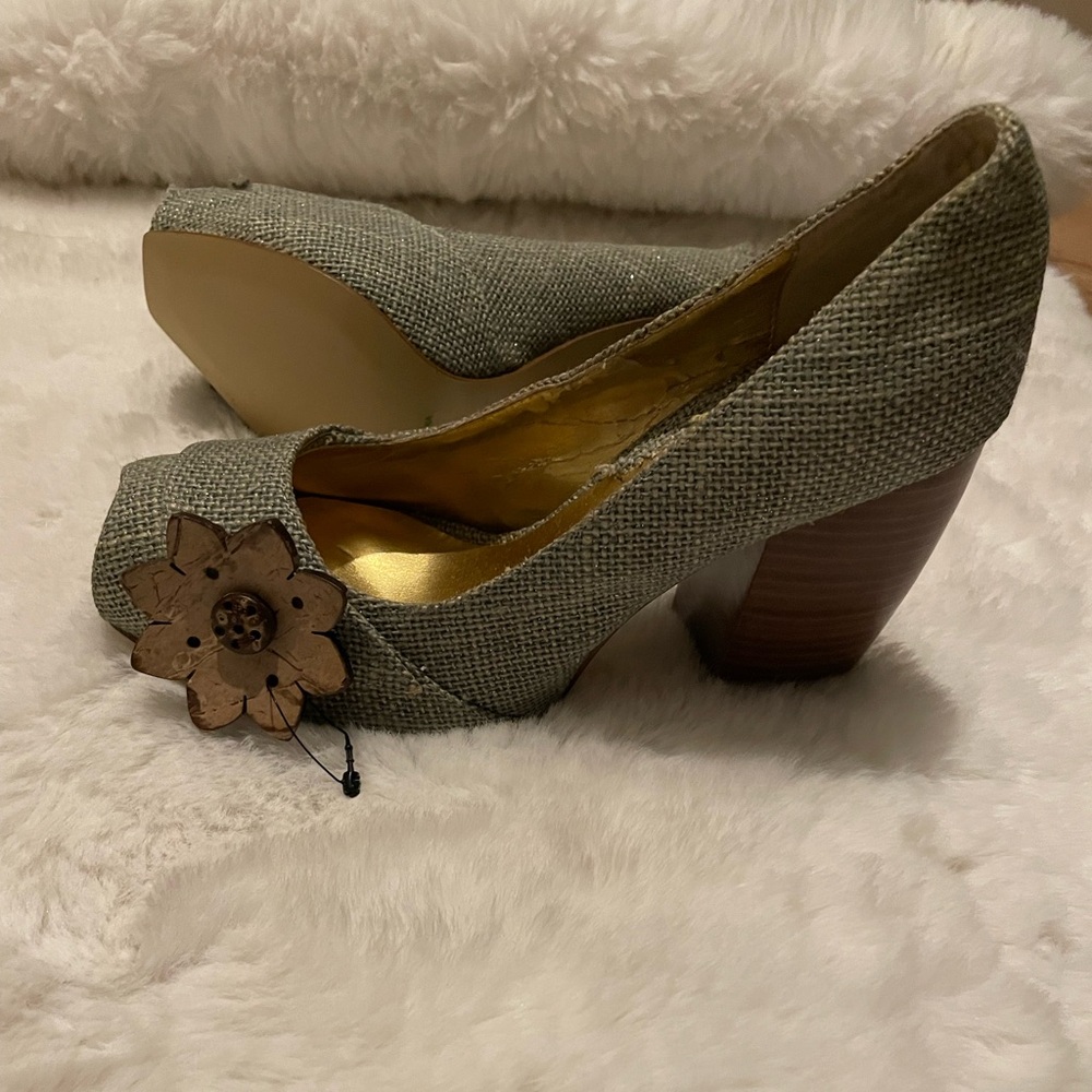 Zinc Blue and Brown Heels with adorable flower, with Chunky Block Heels